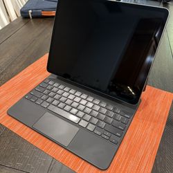 🔥 iPad Pro 12.9” (4th Gen) + Magic Keyboard + Apple Pencil 2 ✨