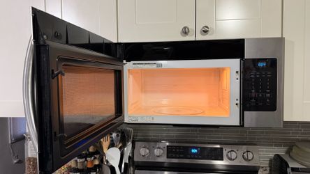 Samsung Microwave Over the Range  30”x16”