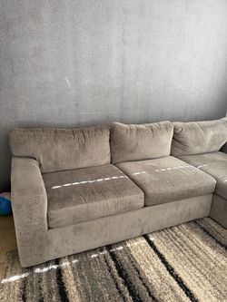 Gray Sectional Sofa – Great Condition