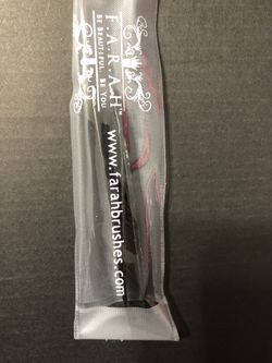 Tweezers