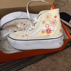 Size 5.5 Women Vans 