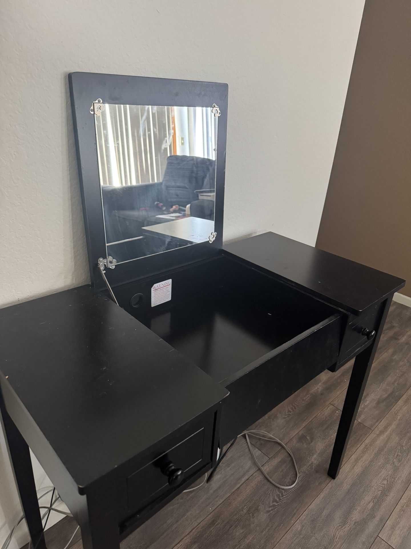 Desk/ Vanity