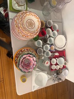 Mixed Kitchenware and Dishware Lot