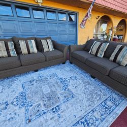 Beautiful Living Room Set Couch And Sota Totally Deep Clean And Good Condition No Stains No Stains Good Condition 