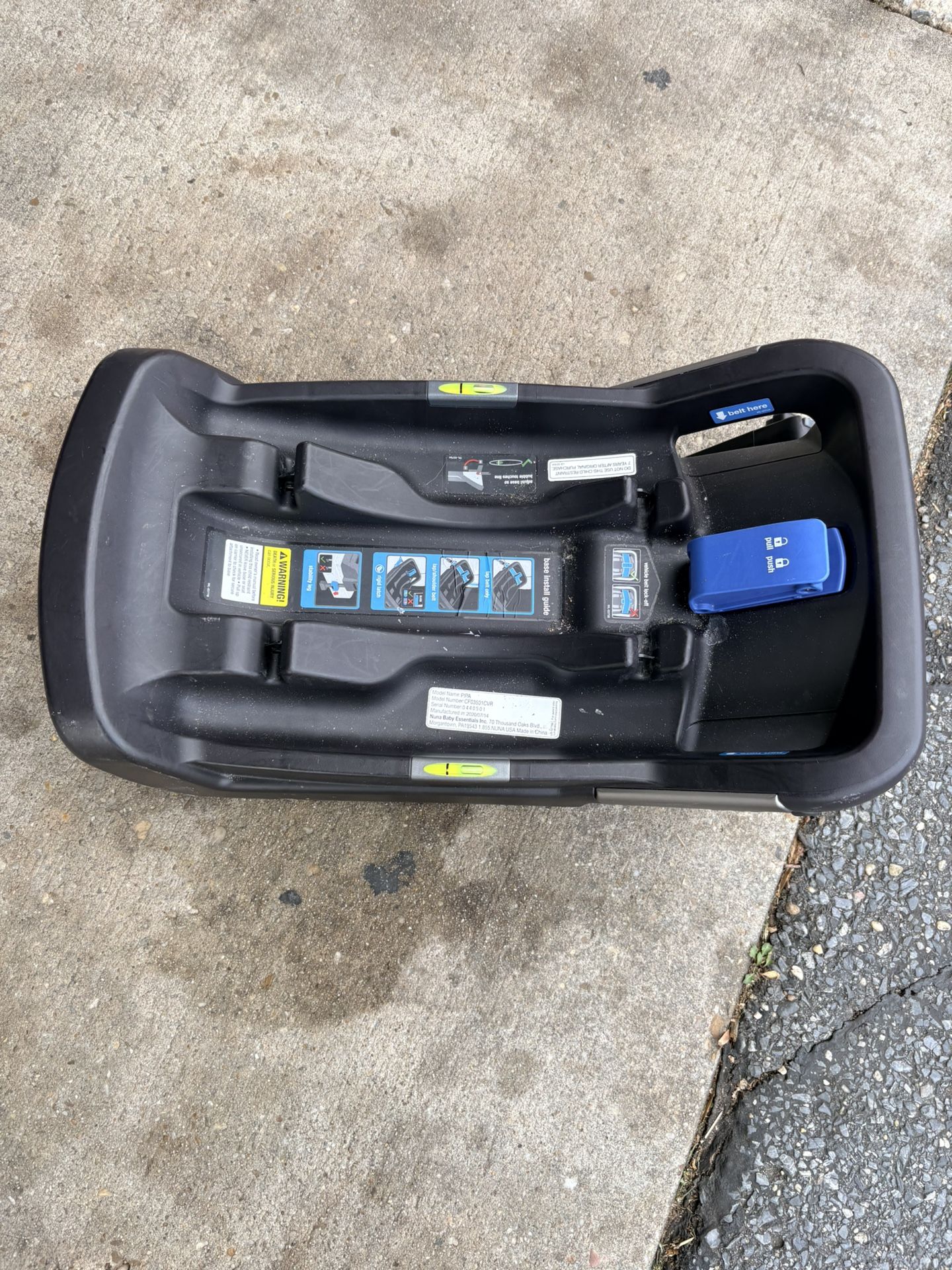 Nuna Pipa Car Seat Base