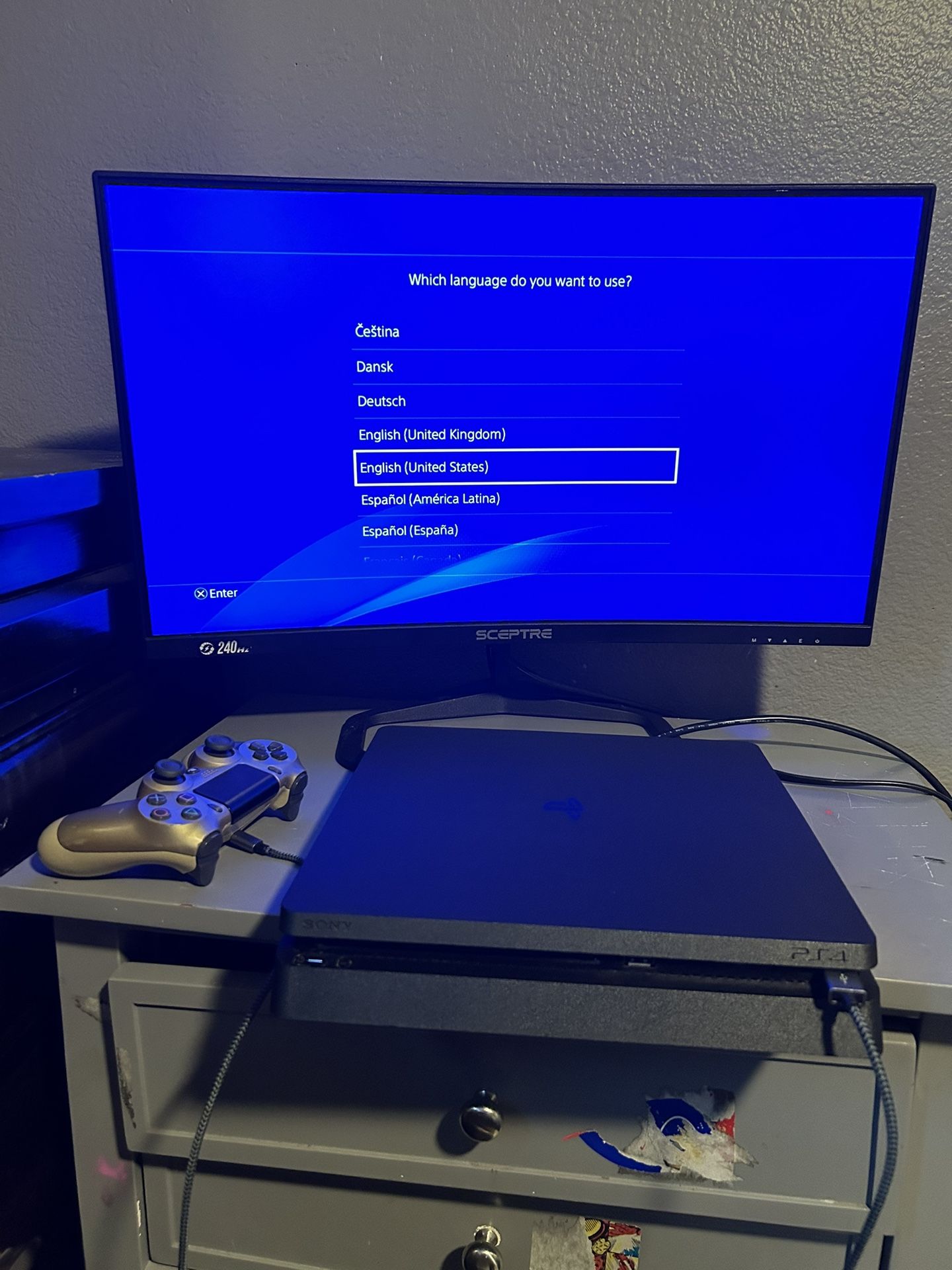 PS4 Slim