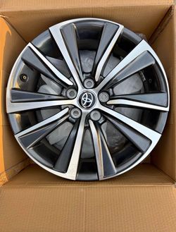 18” Toyota OEM Alloy Wheels — Like New