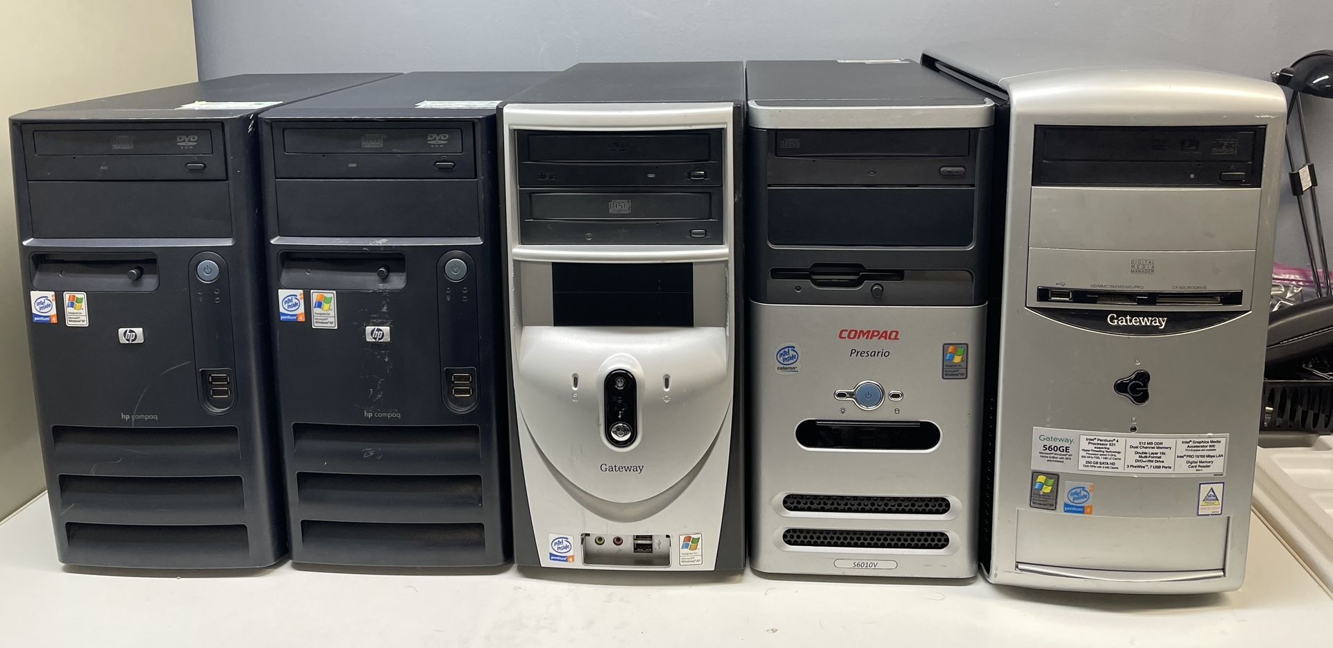 Desktop Computer Set Of 5 Towers Hp, Gateway, Compaq