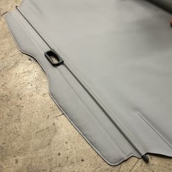 BMW 540i 528i 525i WAGON REAR CARGO COVER PRIVACY SHADE