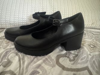 Black Shoes