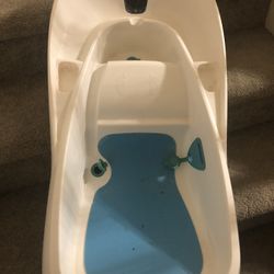 4moms Clearwater Baby Infant Bathtub With Temperature Gauge -  No Issues 