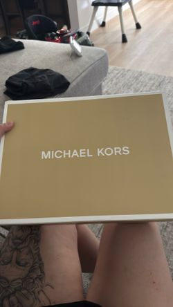 Brand new Michael Kors purse