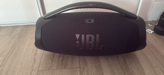 JBL Bombox
