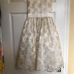 Girl’s dress