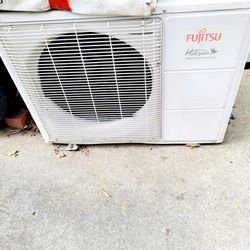 Split Type A/C Air Conditioning - 24,000 BTU  Part Number:ASU24RLB / AOU24RLB