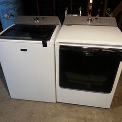 Maytag Bravos XL washer and dryer