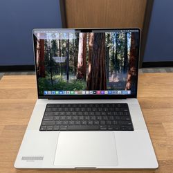16" MacBook Pro M1 Pro 10 Core*32GB RAM*1TB SSD