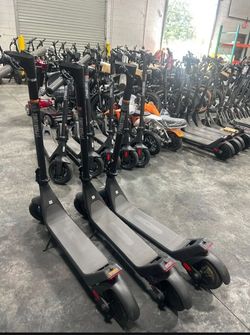 A10 Scooter (USED STILL GREAT QUALITY) 28 MPH