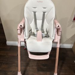 Baby Chair: Adjustable / On-wheels 