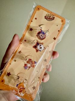  POP MART “WHY SO SERIOUS” Spinning Ring Set