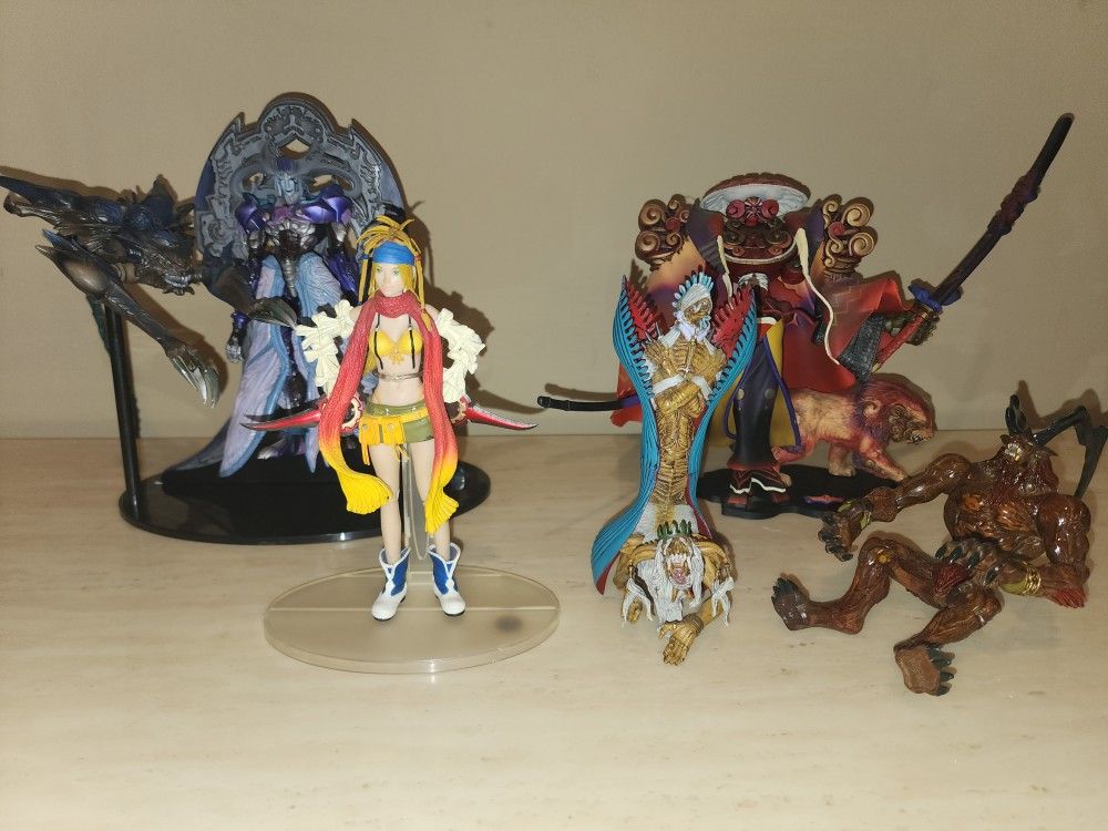 Final Fantasy Figure Lot