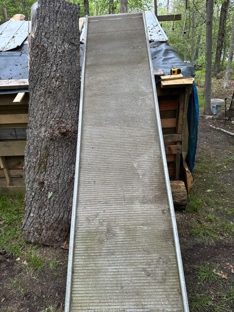 10ftx 26 1000lb Capacity Aluminum Ramp