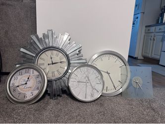 🕒 Wall Clocks – Modern & Decorative (Set or Individual) ✨