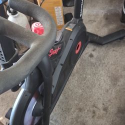 Echelon Fitness Sport Sport Exercise Bike READ