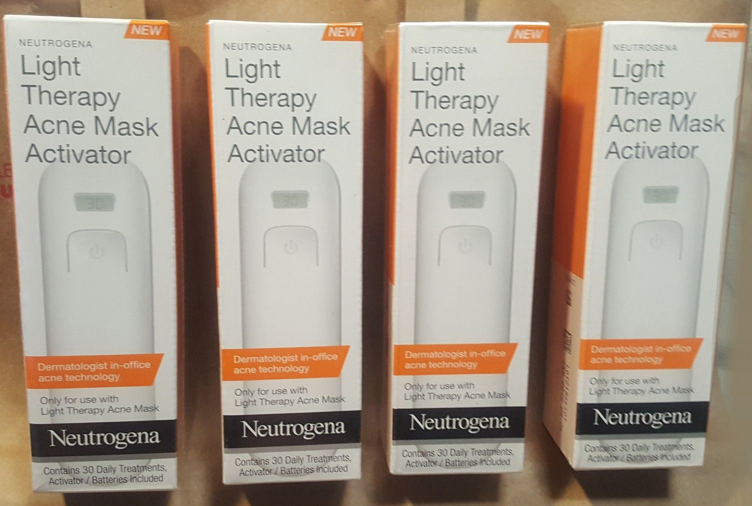 Neutrogena Light Therapy Acne Face Mask Activator