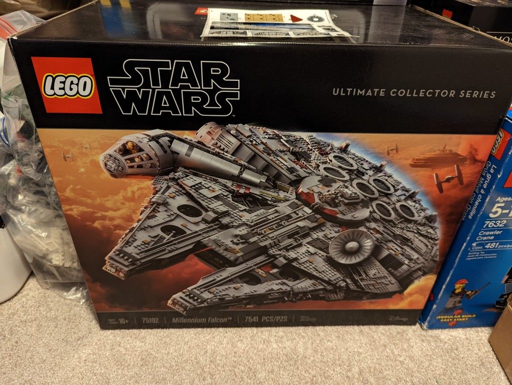 Lego Star Wars 75192 UCS Millennium Falcon Partially Sealed