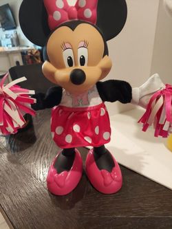 Cheer Leader minnie mouse