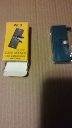 CASE OPENER FOR WATER PROOF WATCHES