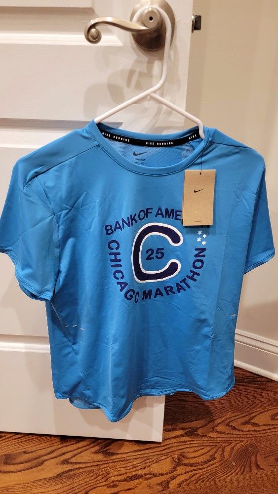 Chicago Marathon Womans Large