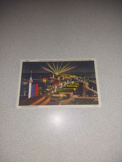 VINTAGE NIGHT VIEW OF THE WORLD'S FAIR GROUNDS FROM OBSERVATION PLATFORM OF SKY RIDE. CHICAGO WORLD'S FAIR UNUSED POSTCARD