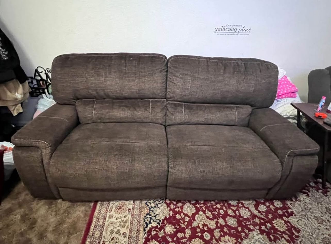 Dual Power Reclining Couch
