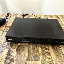 DVD / Blu ray player