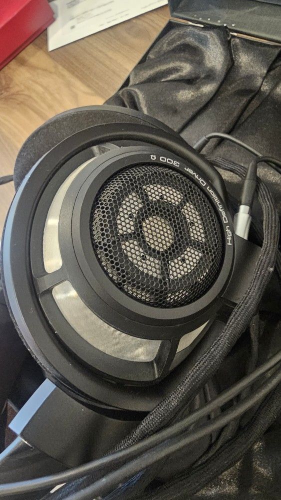 Sennheiser HD 800s