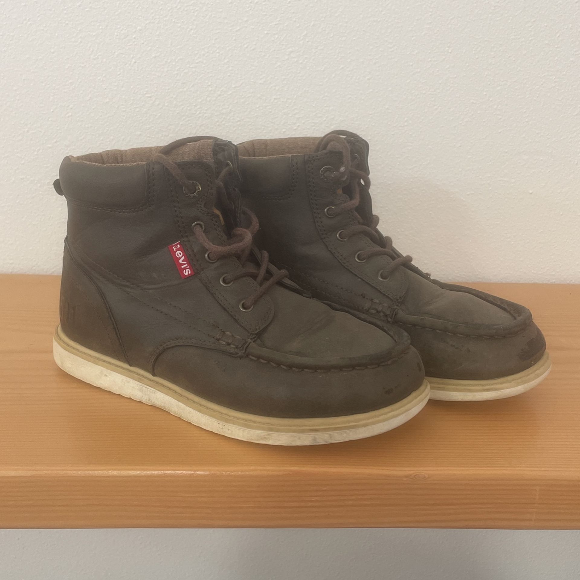 Levi’s Lace Up Boot