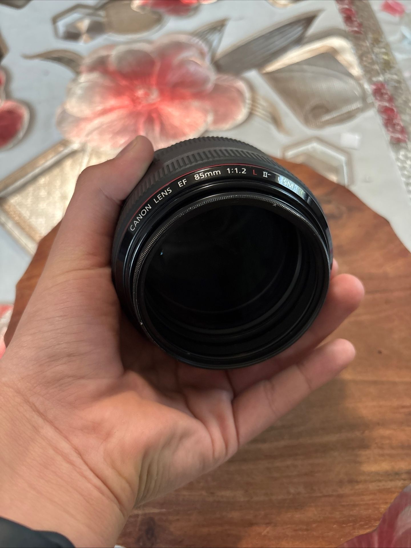 Canon Lens EF 85mm 1.1.2 USM Canon Lens made On Japan 72 mm