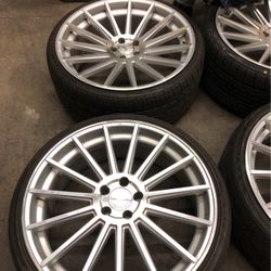 Mercedes Benz S550 22 inch Wheels And Tires