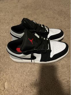Jordan 1 Low SE White Fire Red Black Matte Silver size 14