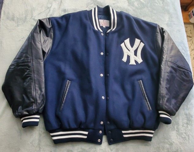 Vintage Yankee Baseball Bomber Jacket by Identity Inc in 80's & 90's - SIZE XL Navy 