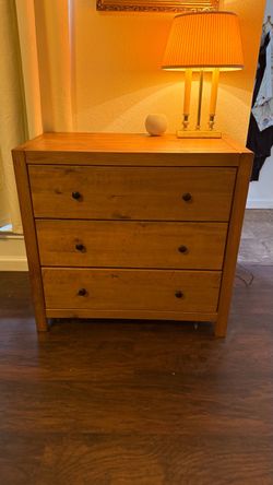 Set of 2   3-Drawer Wood Dresser