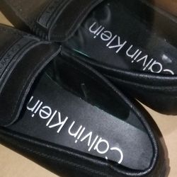 Calvin Klein Men's 10 Loafers 