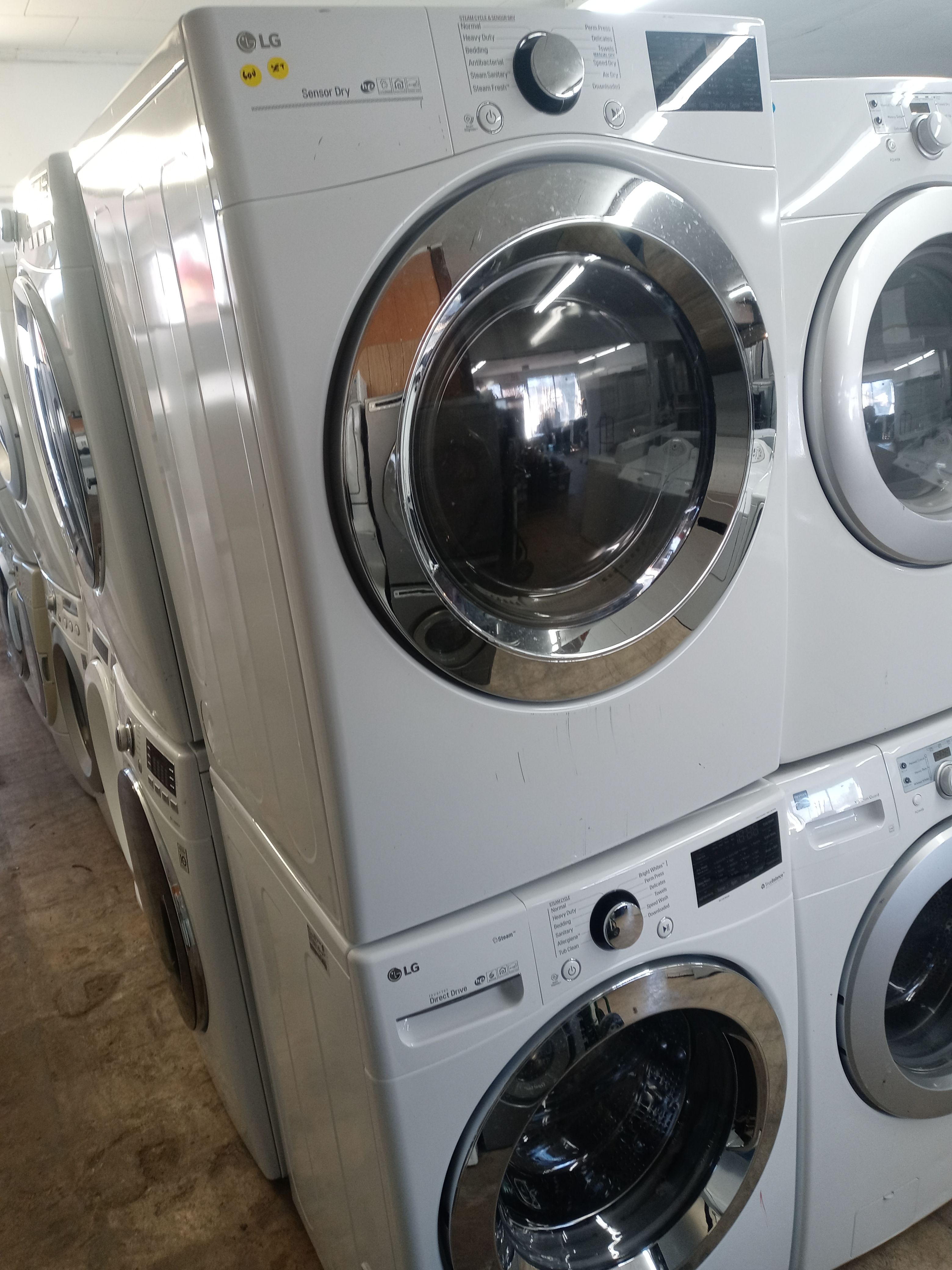 LG stackable front load washer and dryer set - Free delivery