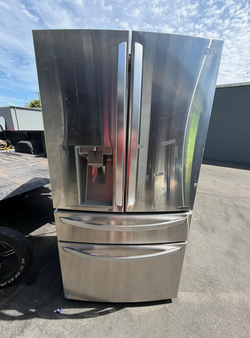 LG 4-Door Refrigerator Stainless SmartFridge