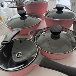 Pink Cooking Pot set