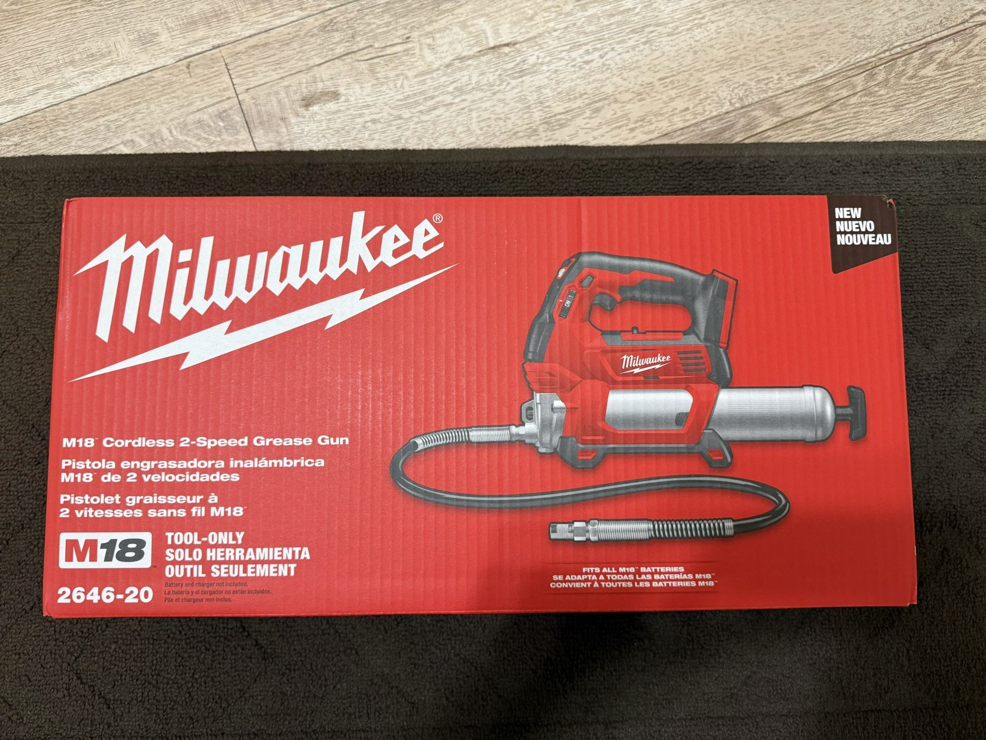 M18 18V Lithium-Ion Cordless Grease Gun 2-Speed (Tool-Only)