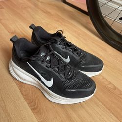 Nike Vomero 18