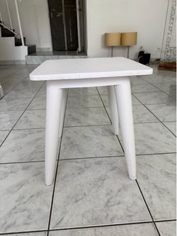 Sturdy White Solid Wood Side Table / Stool - Excellent Condition!